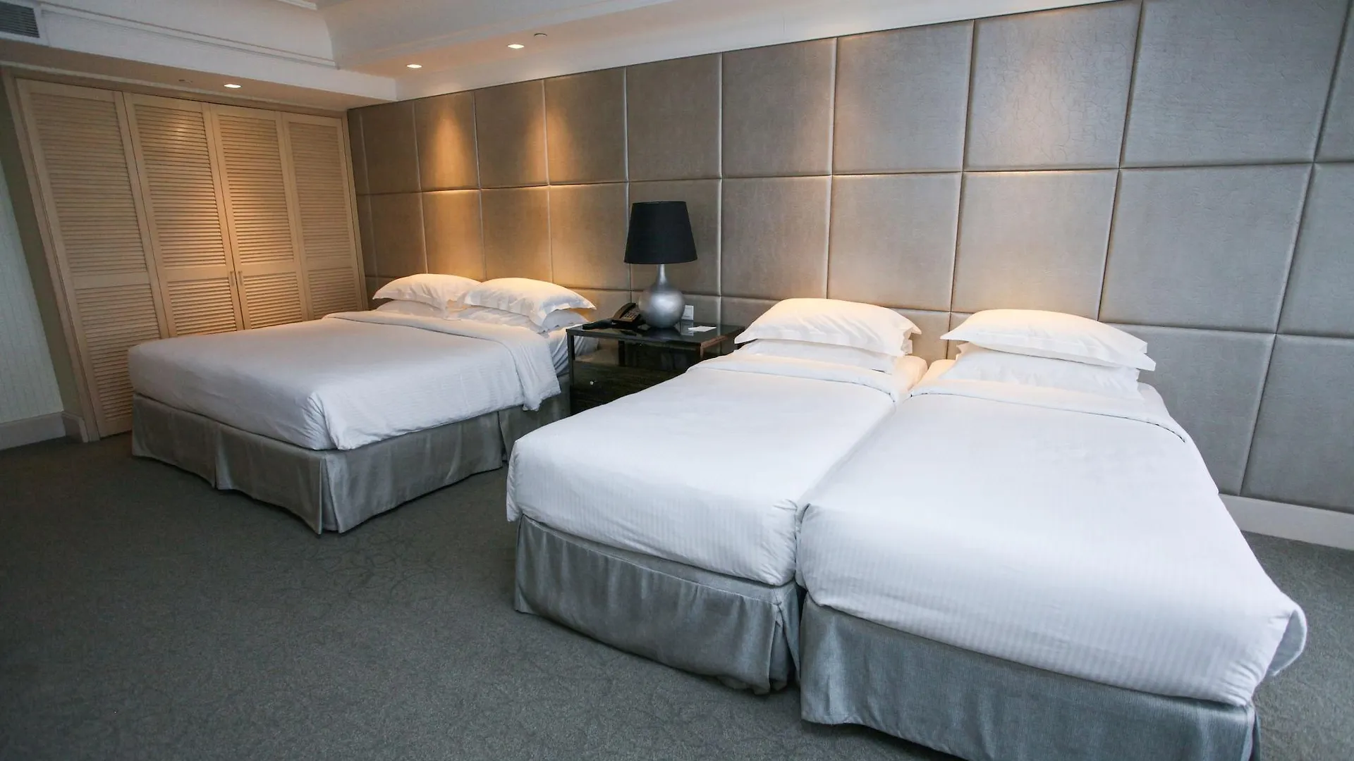 York Hotel Singapore